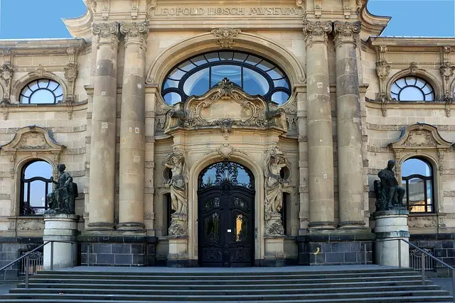 The MET Museum entrance view
